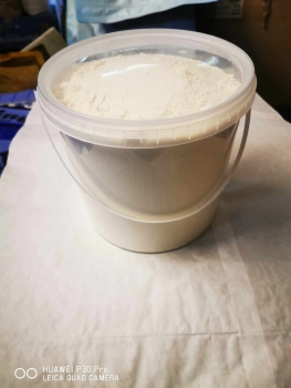 1,5kg Eimer mit 100% Kokosnussmehl Kokos Mehl Nussmehl  für Pferde und Hunde BARF Mineralstoffe, Spurenelemente und die Vitamine B, E.
